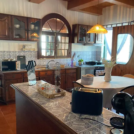 Casa Vista Mar Vakantiehuis Porto Martins